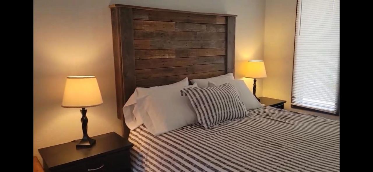 Rock Creek Mercantile & Motel Clinton Esterno foto