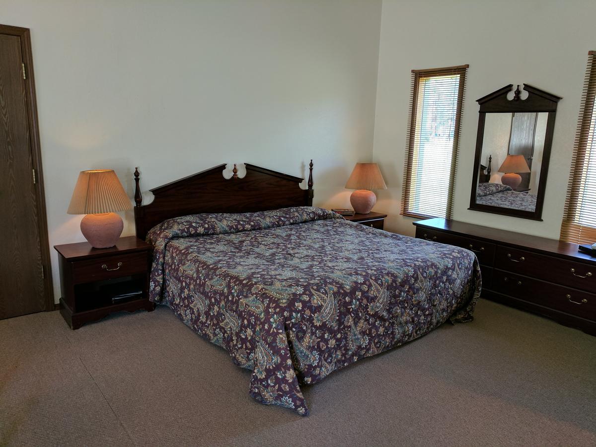 Rock Creek Mercantile & Motel Clinton Esterno foto